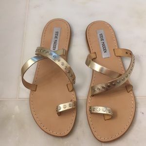 Steve Madden “Becky” sandal